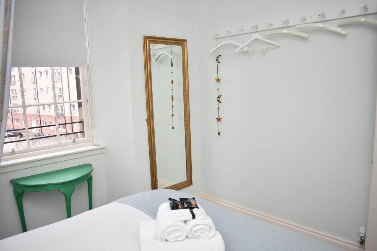 Bernard St - Bright And Spacious 1 Bed Apartment At The Shore! 爱丁堡 外观 照片