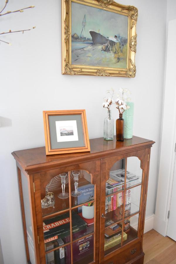 Bernard St - Bright And Spacious 1 Bed Apartment At The Shore! 爱丁堡 外观 照片